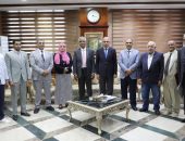 محافظ المنيا : لن نترك مصنعا متوقفا وندعم المستثمر الجاد  بكافة الإمكانيات