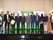 محافظ بورسعيد يعرب عن فخره واعتزازه بالمشروعات التي تقدم بها أبناء محافظة بورسعيد خلال الدورة الثالثة من المبادرة .