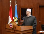 وكيل الأزهر خلال كلمته في احتفالية تخريج دفعة الشريعة والقانون بالقاهرة: نحزن ونتألم لما يجري من وحشيَّة وبربرية في فلسطين ولبنان