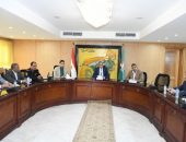 محافظ الفيوم يتابع أعمال تنفيذ برنامج توسعات الصرف الصحي بعددٍ من القرى ضمن مشروع “القرض الأوروبي”