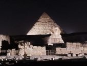 إضاءة أهرامات الجيزة وتمثال أبوالهول لمدة ساعتين احتفالاً بيوم السياحة العالمي