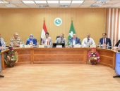 محافظ الشرقية يترأس إجتماع المجلس التنفيذي ويُشيد بمجهودات المشاركين في تنظيم إحتفالية المحافظة بعيدها القومي ومهرجان الشرقية للخيول العربية في دورته الـ 28