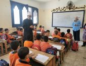 فضيلة الشيخ فواز عبادي، رئيس الإدارة المركزية لمنطقة القاهرة الأزهريّة ، يتفقد  انتظام سير العملية التعليمية بمعهد المنطقه الثامنة