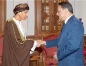 نائب رئيس وزراء عمان يستقبل كرم جبر رئيس الأعلى لتنظيم الإعلام