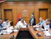 محافظ الدقهلية يلتقي بأعضاء مجلسي النواب والشيوخ بحضور أعضاء الجهاز التنفيذي لبحث ومناقشة عدد من الموضوعات والمشاكل المتعلقه بالمواطنين .