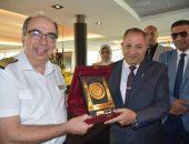 محافظ بورسعيد يستقبل السفينة الهولندية NIEUW  STATENDAM  بميناء غرب بورسعيد  ويوجه بمواصلة توفير كافة سبل الراحة للسائحين خلال زيارتهم لبورسعيد .