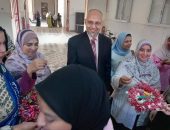 استقبال الطالبات الجدد بكلية دراسات بنات دمنهور.