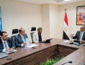 نائب وزير الإسكان يناقش موقف مشروعات مياه الشرب والصرف الصحي وإدارة الحمأة المخطط تنفيذها بالشراكة مع القطاع الخاص
