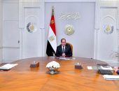 السيد الرئيس عبد الفتاح السيسي يجتمع  مع الدكتور مصطفي مدبولي رئيس مجلس الوزراء، والسيد أحمد كوجك وزير المالية، حيث تابع السيد الرئيس مؤشرات الأداء المالي للموازنة العامة، وجهود الحكومة لتحقيق التوزان المالي، بما يسهم في تحسين أداء الاقتصاد الوطني