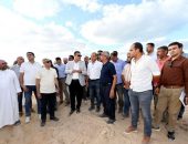 وزير الإسكان يتفقد أعمال تنفيذ البحيرة بـ”نيو مارينا” جنوب الطريق الدولى الساحلى