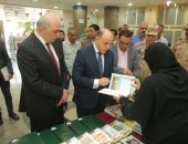 محافظ كفرالشيخ يتفقد معرض الكتاب بالمجمع الثقافي .. في احتفالات انتصارات أكتوبر المجيدة