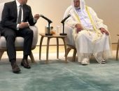 وزير الثقافة يُسلم سمو الشيخ الدكتور سلطان بن محمد القاسمي  حاكم الشارقة  “جائزة النيل للمبدعين العرب”
