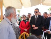 محافظ دمياط يتفقد الأنشطة الرياضية لذوى الهمم بشاطئ قادرون بدمياط الجديدة