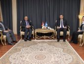 محافظ دمياط يناقش مع ممثلى هيئة الاستثمار آليات تحقيق التعاون المشترك لتعظيم الاستفادة من الفرص الاستثمارية و الترويج لها بمهرجان دمياط ٢٠٢٤