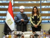 وزيرا التنمية المحلية والأوقاف يوقعان بروتوكول تعاون مشترك لتطبيق أحكام قانون التصالح في بعض مخالفات البناء وتقنين أوضاعها