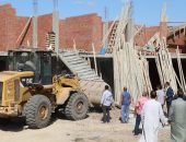 محافظ الشرقية يأمر بإزالة مبنى مخالف لإشتراطات الترخيص بقرية جزيرة سعود ويقرر إنهاء تكليف رئيسة الوحدة المحلية