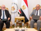 الدكتور سويلم يلتقى وزير المياه الناميبي