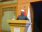 أمين «البحوث الإسلامية» خلال كلمته بحفل تدشين مبادرة (بالإنسان نبدأ)