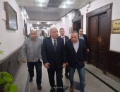وزير الكهرباء والطاقة المتجددة يواصل جولاته الميدانية ويتفقد شركة جنوب القاهرة لتوزيع الكهرباء