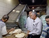 المحافظ :الهدف من الحملات علي المخابز التأكد من الالتزام بالمواصفات الفنيه لرغيف الخبز المقدم للمواطنين وصرفه لمستحقيه.