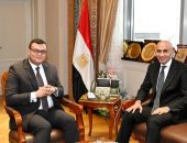 وزيرا الإسكان والتعليم يتابعان موقف إدارة وتشغيل المنظومة التعليمية بالمدن الجديدة