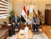 وزيرة التنمية المحلية تتابع مع محافظ بنى سويف تنفيذ المشروعات الخدمية والتنموية والمبادرات الرئاسية الهامة على أرض المحافظة