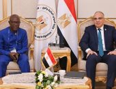 الدكتور سويلم يلتقى المدير التنفيذي للجنة الوطنية لمياه الشرب والصرف الصحي بدولة ليبيريا