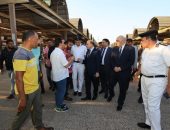 محافظ كفرالشيخ: الدفع بـ6 أوتوبيسات و86 سيارة ميكروباص إضافية لنقل الأهالي وطلاب الجامعة بالحامول