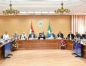 محافظ الشرقية يلتقى بـ 13 مواطن للإستماع لمشكلاتهم على الطبيعة وتوفير الحلول اللازمة لها