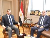 وزير الإسكان يستقبل محافظ الأقصر لمتابعة موقف مشروعات المبادرة الرئاسية “حياة كريمة” بالمحافظة