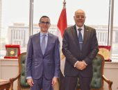 وزير العمل يبحث مع وزير الاستثمار تفعيل سُبل التعاون في الملفات المٌشتركة