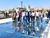 محافظ الأقصر يتابع أعمال تطوير ورفع كفاءة مدخل مركز القرنه.. ويشدد على سرعة الإنتهاء من تنفيذ مشروع كورنيش البر الغربي