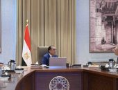 رئيس الوزراء يُتابع مع رئيس المركز الوطني لتخطيط استخدامات أراضي الدولة ملفات العمل