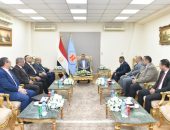 وزير الدولة للإنتاج الحربي” يفتتح مصنع إنتاج الرزينة بشركة “هليوبوليس للصناعات الكيماوية” ويتفقد شركة “أبو زعبل للصناعات المتخصصة”
