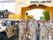 الفريق / أحمد خليفة رئيس أركان حرب القوات المسلحة يتفقد إجراءات التأمين على الإتجاه الإستراتيجى الجنوبى ..