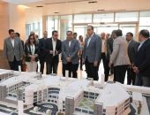 وزيرة التنمية المحلية تشارك تفقد رئيس الوزراء مجمع السويس الطبي
