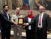 رئيس جامعة الأزهر يشيد بالأداء المشرف لطلاب الجامعة بمعرض الثقافات العسكرية