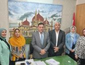 اجتماع الأستاذ أيمن جاويش،  مدير عام المواد الثقافية ورعاية الطلاب، تحت رعاية فضيلة الدكتور عبد العزيز أبو خزيمة، رئيس الإدارة المركزية لمنطقة الإسكندرية الأزهرية، في حضور الأستاذة نعمة علام، القائم بعمل موجه عام اللغة الإنجليزية