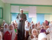 فضيلة الدكتور عبد الناصر شهاوي، رئيس منطقة كفر الشيخ الأزهرية، يشهد طابور الصباح بمجمع معهد أبو رايا الابتدائي والإعدادي فتيات بالرياض