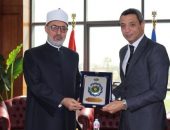 مفتي الجمهورية يشهد الاحتفال بالعيد القومي لمحافظة السويس بحضور وزير الأوقاف والمحافظ بمسجد بدر