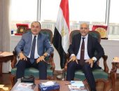 وزيرا قطاع الأعمال والعمل يبحثان تعزيز التعاون في عدد من الملفات المشتركة