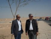 وزير السياحة والآثار يقوم بجولة تفقدية داخل منطقة أهرامات الجيزة
