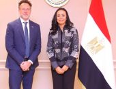 وزيرة التضامن الاجتماعي تستقبل سفير كندا بالقاهرة