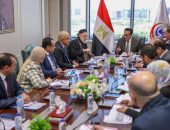 نائب رئيس مجلس الوزراء ووزير الصحة يشدد على الالتزام بالتسعيرة الموحدة داخل مستشفيات المؤسسة العلاجية
