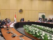 نائب رئيس مجلس الوزراء للتنمية الصناعية وزير الصناعة والنقل يشهد توقيع اتفاق بين شركة بايك الصينية وشركة ألكان لإقامة مصنع لإنتاج سيارات كهربائية في مصر