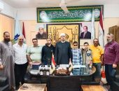 الدكتور «شهاوي» يلتقي أوائل مسابقة القرآن لتحفيزهم قبل السفر للمشاركة بالتصفيات النهائية بالقاهرة