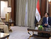 رئيس الوزراء يستقبل وزيرة المالية الكويتية لبحث ملفات التعاون المشترك
