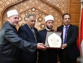 وزير الأوقاف مناقشًا لرسالة ماجستير بكلية أصول الدين والدعوة بالزقازيق