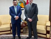 عميد معهد الخدمة الخارجية يلتقي السفير المصري في بغداد
