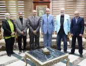 تستضيف محافظة المنيا، فعاليات الدورة السادسة والثلاثين للمؤتمر العام لأدباء مصر، “أدب الانتصار والأمن الثقافي.. خمسون عاما من العبور”، “دورة الكاتب جمال الغيطاني”، نهاية شهر نوفمبر الحالي.